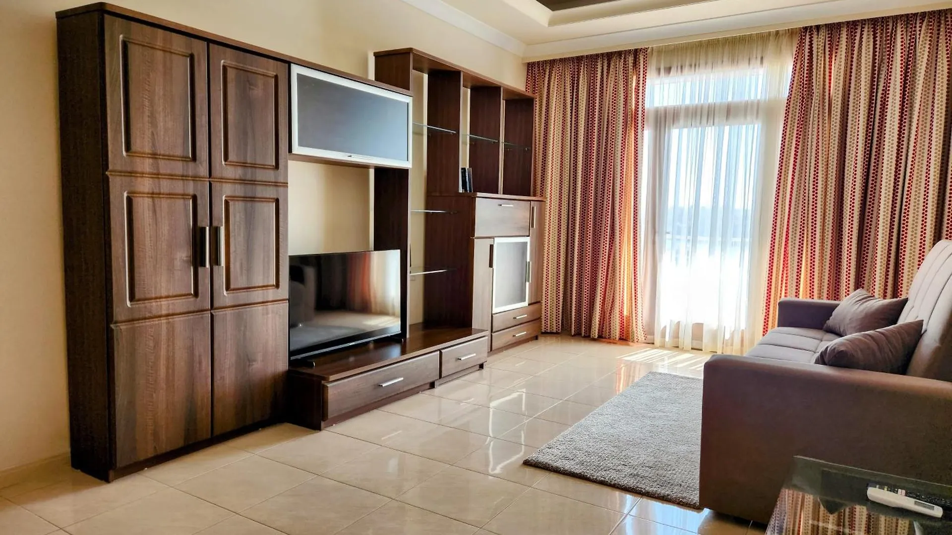 Seafront Apartment - Wifi - Sleeps 6 - Chriscourt Marsaskala
