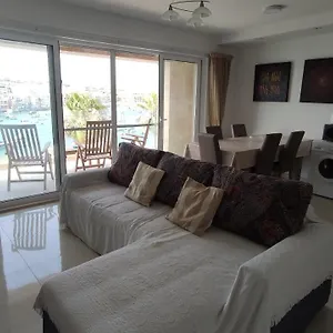 Aquamarine Sea Front - Third Floor Apartament